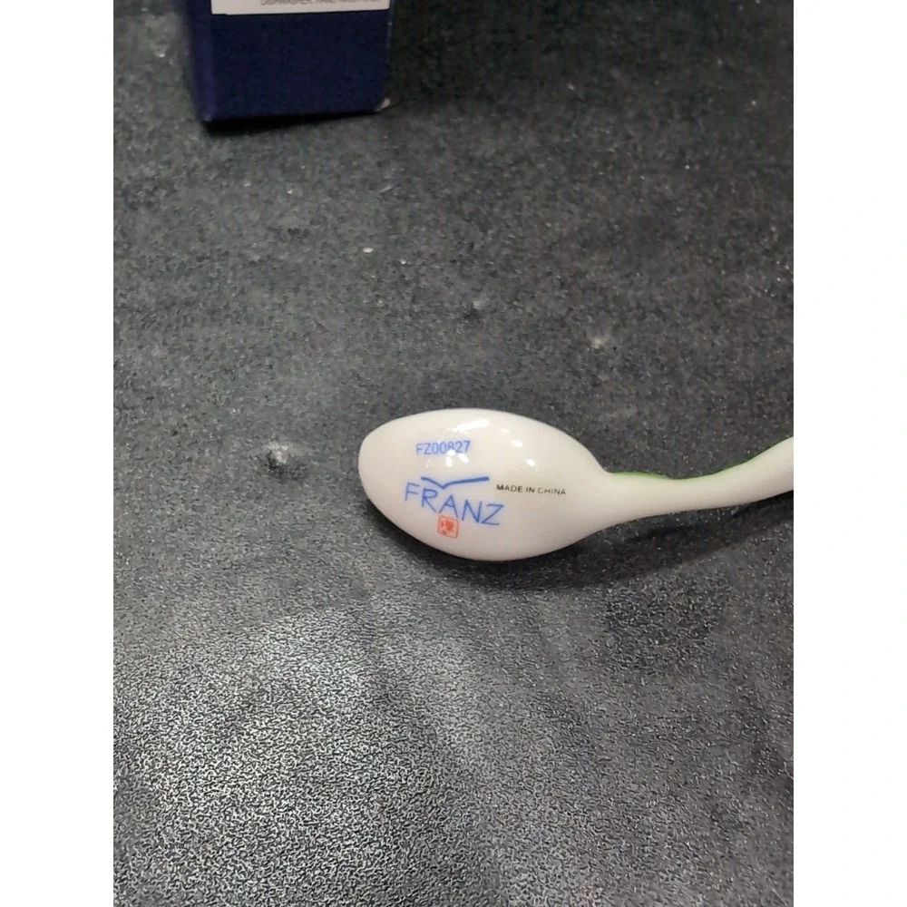 Franz Sculptured Porcelain Spoon FZ00827, Tropical Blossoms Plumeria Design, Art